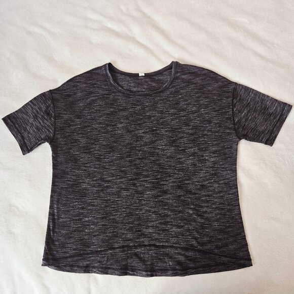Lululemon Run It Out Tee Heathered Black Size 8 - Picture 3 of 9